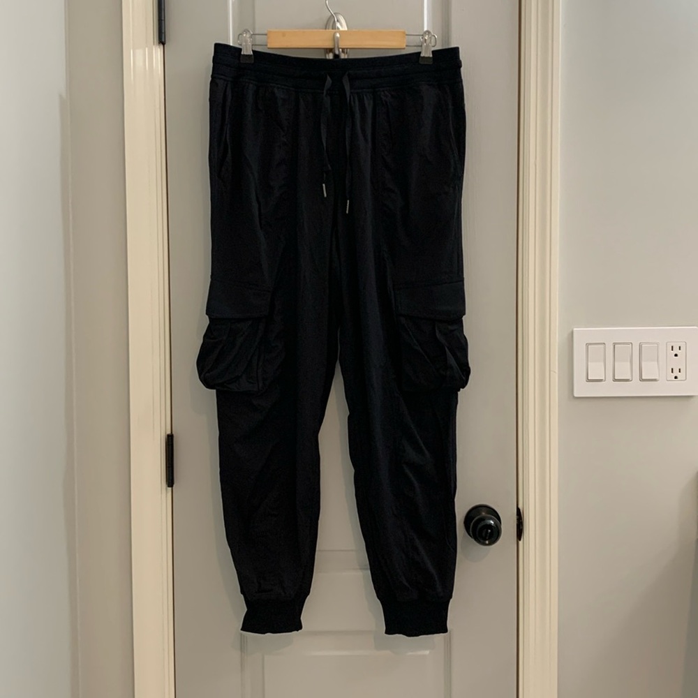Lululemon Dance Studio Relaxed Fit Mid-Rise Jogger Large Black Like New